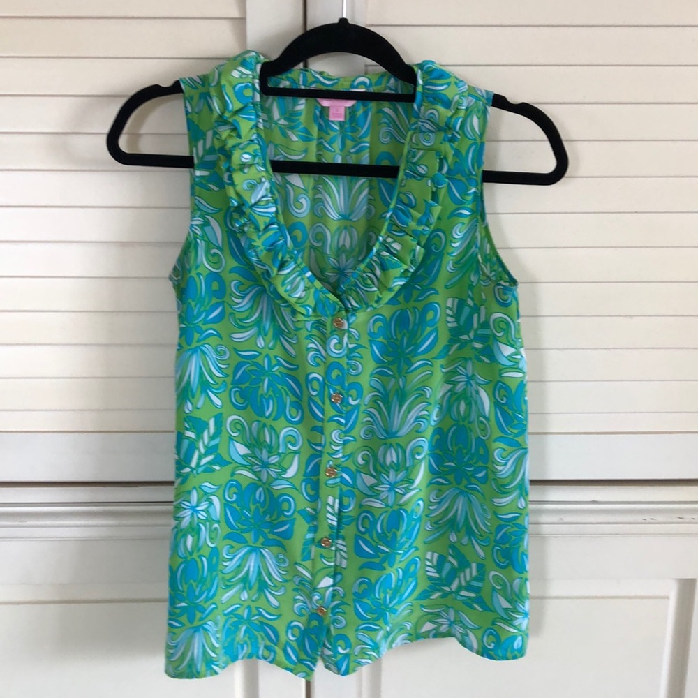 Lilly Pulitzer sleeveless silk V neck blouse